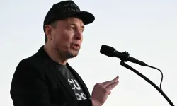 Musk: "Milyarderlerin çoğu Epstein adası müdavimiydi"