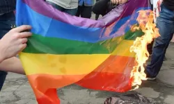Gençler sapkınlığın pençesi altında kaybolmaya devam ediyor