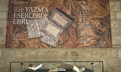 "Yazma Eserlerde Ebru" sergisi açıldı