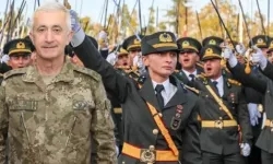 Darbeci teğmenleri destekleyen Korgeneral gitti, yerine ihraç oyu veren Tümgeneral geldi