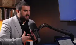 İran'ın çöküşü ve Türkiye'deki yankıları: Zayıf Tahran'ı 'Kahraman' ilan etme ısrarı