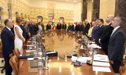Lübnan hükümeti, Hizbullah'ı silahsızlandırmayı onayladı