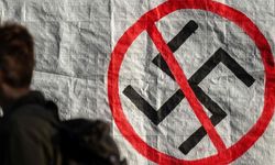 Kendileri çalıp kendileri oynadılar: Gamalı haç çizen Yahudi