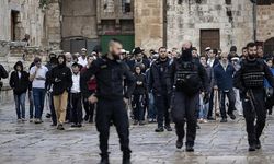 Siyonist sürüsünden Mescid-i Aksa’ya baskın