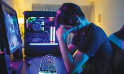 Görüş: Dijitale bağımlı, üretmekten uzak sürekli tüketen bir gençlik türüyor