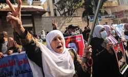 Gazze’de esir ailelerinden feryat: Zindanlardaki sistematik cinneti durdurun!