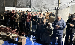 Gazze'de 'ateşkes'in ardından ilk teravih namazı kılındı