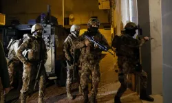 Aden'de Başkanlık Sarayı'na baskın teşebbüsü