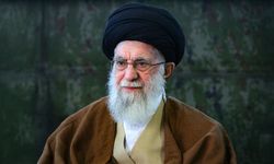 İran Dini Lideri Ayetullah Ali Hamaney öldürüldü!