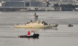 ABD denizaltı saldırısı: İran savaş gemisi battı