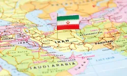 ABD'nin "Venezuela Modeli" çöktü, İran savaşı Körfez'e taşıyor