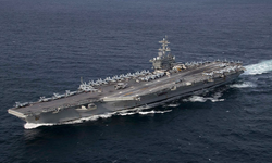 İran'dan USS Abraham Lincoln uçak gemisine saldırı iddiası