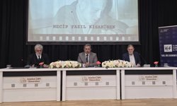 "Necip Fazıl ve Gençlik" programı İZÜ’de yapıldı
