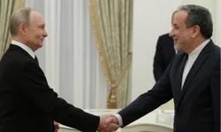 İran Dışişleri Bakanı Erakçi-Putin görüşmesi