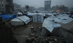Gazze, işgalin yeni sınırlarıyla boğuşuyor