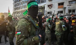 Hamas: Gazze’den bütünüyle çekilme olmadan silahsızlanma pazarlığı yapılamaz!