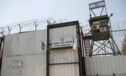 İsrail zindanlarındaki Filistinli tutuklu sayısı 9 bin 600'ü geçti