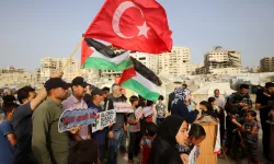 Gazze Limanı’nda Küresel Sumud Filosu saldırısına protesto