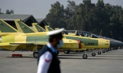 Pakistan jetleri ve askerleri Suudi topraklarında