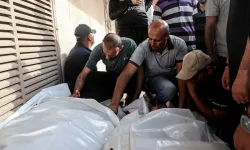 İsrail ateşkese rağmen yine saldırdı: Aynı aileden 9 Filistinli şehit oldu
