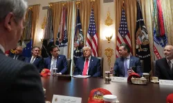 Trump'tan İran açıklaması: Görüşmeler kesilmedi