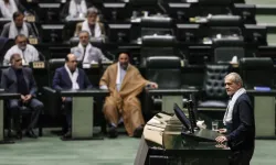 İran'da 180 milletvekili ABD ile mutabakatın feshedilmesini istedi