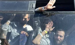İsrail, Gazze'den alıkoyduğu 12 Filistinli esiri serbest bıraktı