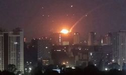 Rusya, gece yarısı Kiev'i bombaladı