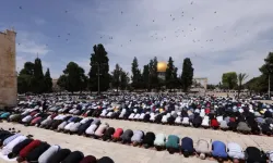 Filistinliler Mescid-i Aksa'ya akın etti