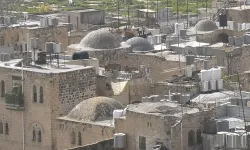 El Halil Valisi Dudin: İsrail kenti 106 demir kapıyla kuşattı, 16 yol ve girişi kapatıldı