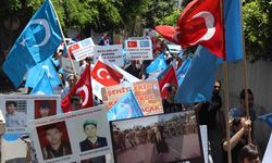 Çin Konsolosluğu’nda Uygur Türklerine saldırı: 8 Çinli bir genci darp etti