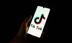 TikTok'a 'gençleri zehirleme' davası