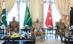 Genelkurmay Başkanı Mekke Savunma toplantısına katıldı