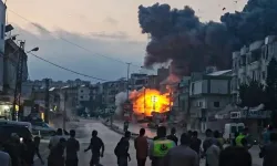 Terörist İsrail Lübnan'da devlet hastanesini ateşe verdi
