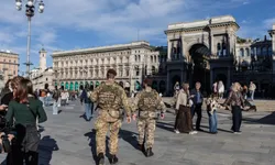 Paris'ten sonra Milano da karıştı, asker sahada