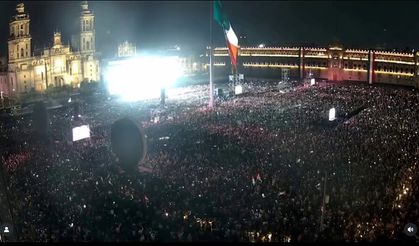 Meksika'nın meşhur Zocalo Meydanı'nda devasa Filistin gösterisi