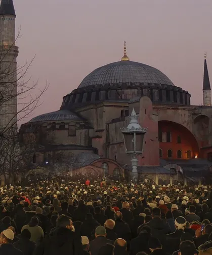 Görüş: Yeni Dünya'nın eşiğinde Anadolu gençliği