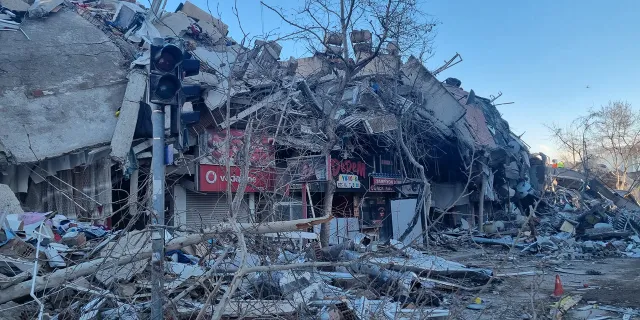 Depremde can kaybı 50 bin 783'e yükseldi