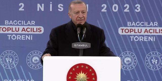 Erdoğan: Birileri seccadelerin üzerine ayakkabılarla basabilir