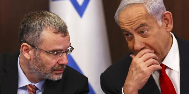 Netanyahu, Savunma Bakanı'nın görevden alınması kararını erteledi