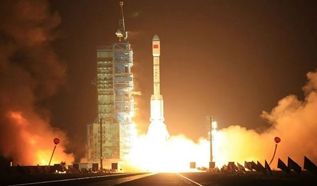 Çin, Tiencou-6 kargo mekiğini uzay istasyonuna yolladı