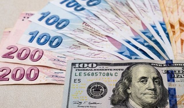 Batılı bankalar TL/Dolar tahminlerini yükseltti