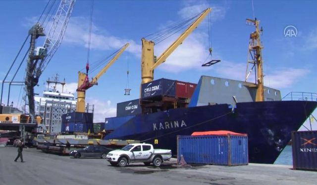 Tunus Başbakanından Libya ile ticari ilişkilerin güçlendirilmesi çağrısı