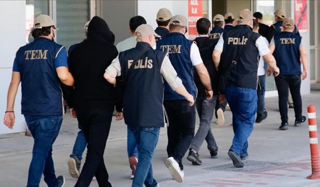 FETÖ'ye "Kıskaç" operasyonunda 611 kişi gözaltına alındı
