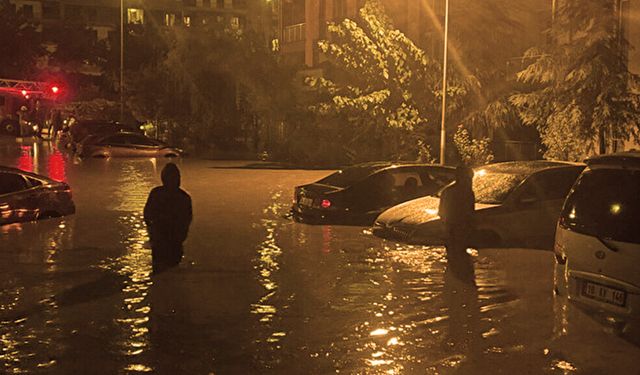 İstanbul’da sel sularına kapılan 2 kişi öldü