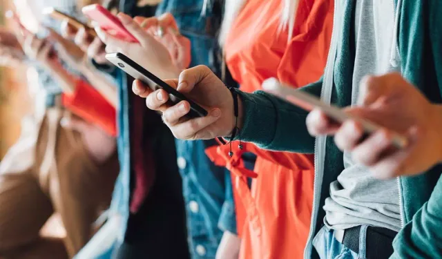 Küresel güvenlik tehdidi olarak sosyal ağlar ve dezenformasyon