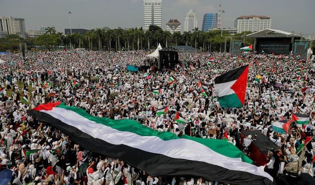 Endonezya'da Filistin’e destek gösterisi düzenlendi