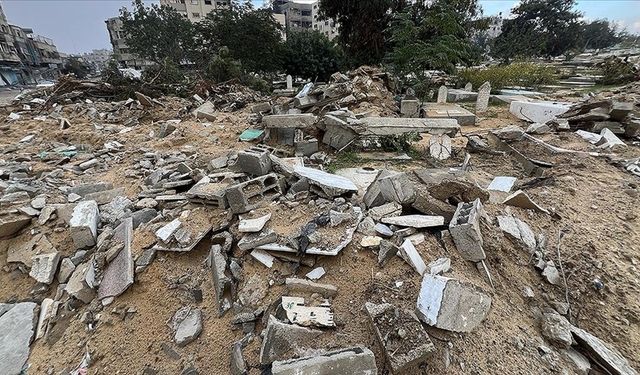 CNN: Uydu görüntüleri, İsrail'in Gazze'de çok sayıda mezarlığı tahrip ettiğini ortaya koyuyor