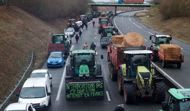 Fransa’da çiftçi protestoları yayılıyor