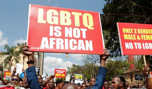 Bir Afrika ülkesi daha LGBT'yi "sapkınlık" olarak kabul etti